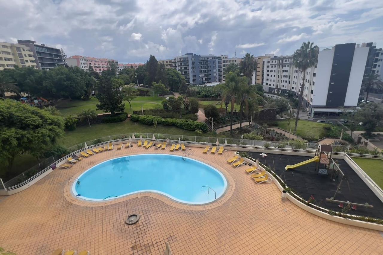 By The Sea V - Refugio Tranquilo Com Piscina Apartment ฟุงชาล ภายนอก รูปภาพ